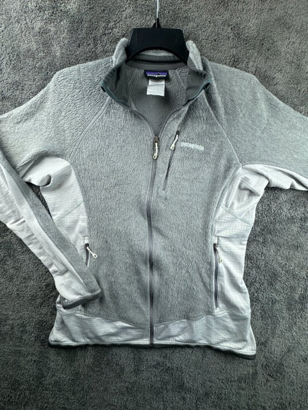 Patagonia Women Jacket Gray White Large Full Zip W Pockets Soft Fuzzy Fleece